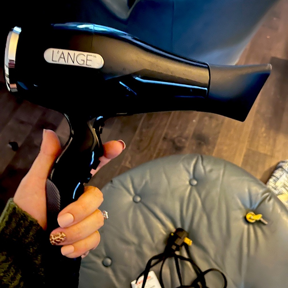 L’ange hairdryer with attachment